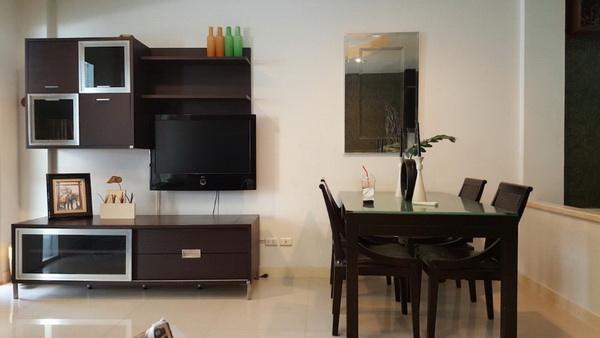 [ให้เช่า] FOR RENT BAAN KLANG MUANG THE PARIS RAMA 9 – RAMKHAMHAENG / 3 bedrooms 3 bathrooms / 20 Sqw. 160 Sqm. **19,000** CLOSE TO THE MALL BANGKAPI