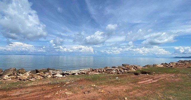 พื้นที่ดิน ที่ดิน หาดศาลเจ้า จ.ตราด 15000000 THAI BAHT ใกล้กับ ห่างด่านพรมแดนคลองใหญ่ ประมาณ 4.5 กม. และ เกาะกูด ประมาณ