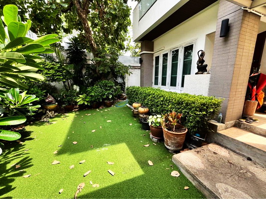 [ให้เช่า] FOR RENT PRIVATE NIRVANA LADPHRAO / 3 bedrooms 4 bathrooms / 84 Sqw. 220 Sqm. **75,000** CLOSE TO CENTRAL EASTVILLE