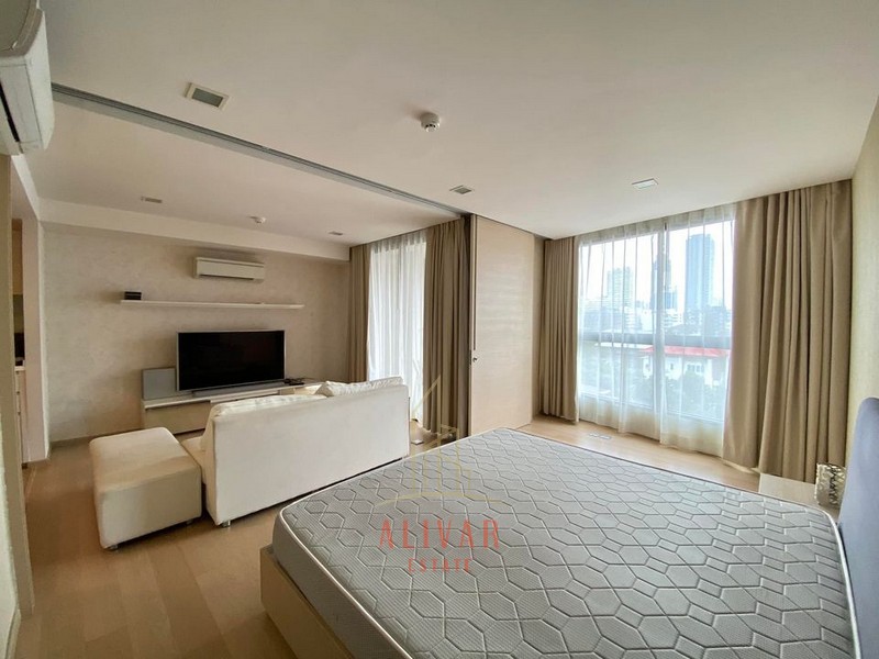 RC070224 Condo for rent LIV@49 Sukhumvit 49 near BTS Thonglor.