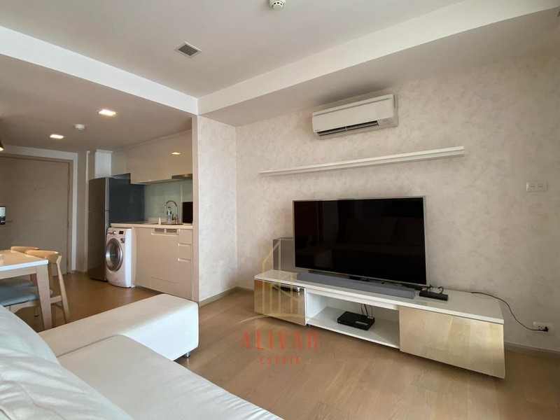 RC070224 Condo for rent LIV@49 Sukhumvit 49 near BTS Thonglor.