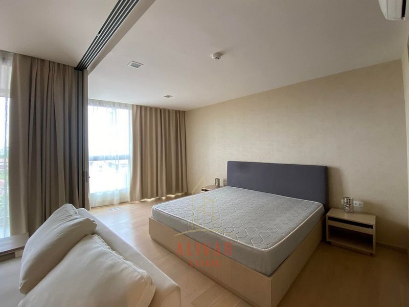 RC070224 Condo for rent LIV@49 Sukhumvit 49 near BTS Thonglor.