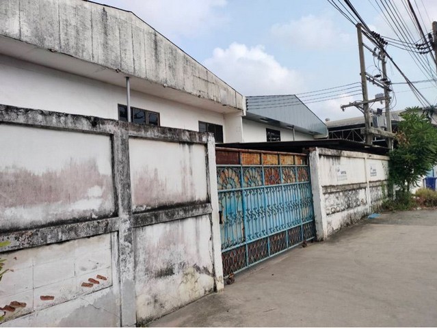 ขายโกดังขนาดเล็ก (Mini Warehouse Factory) ในซอยเพชรเกษม 93 (ซอยดับเพลิง) ขนาด 202 ตรว. ทำโรงงาน โกดัง ออฟฟิสได้ ราคาดี