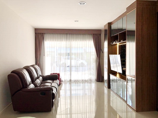 [ให้เช่า] FOR RENT BAAN KLANG MUANG SUKHUMVIT 77 / 3 bedrooms 3 bathrooms / 20 Sqw. 175 Sqm. **40,000** CLOSE TO BTS ONNUT