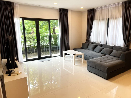 [ให้เช่า] FOR RENT CENTRO VIBHAVADI / 4 bedrooms 5 bathrooms / 57 Sqw. 200 Sqm. **65,000** CLOSE TO HARROW INTERNATIONAL SCHOOL BANGKOK