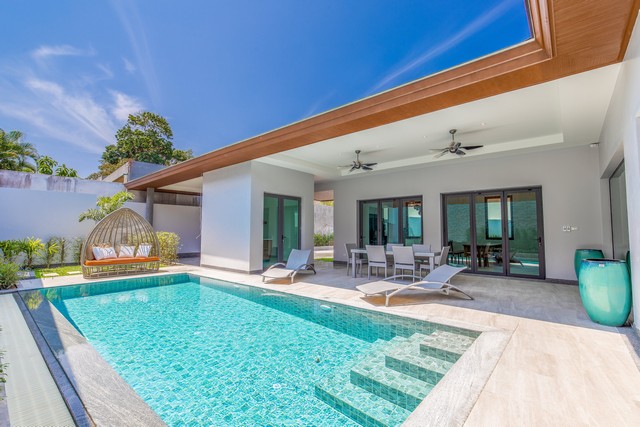 For Sales : New Modern Pool villas in Pasak , 3 bedrooms 3 bathrooms