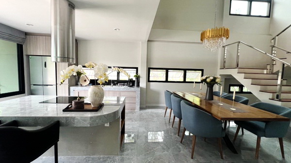 [ให้เช่า] FOR RENT ANANDA RESIDENCE / 3 bedrooms 4 bathrooms / 80 Sqw. 300 Sqm. **85,000** CLOSE TO SUVARNABHUMI AIRPORT