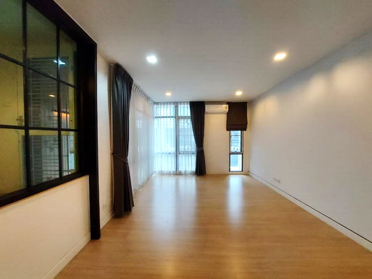 [ให้เช่า] FOR RENT PLEX BANGNA / 3 bedrooms 4 bathrooms / 22 Sqw. 200 Sqm. **32,000** CLOSE TO CENTRAL PLAZA BANGNA