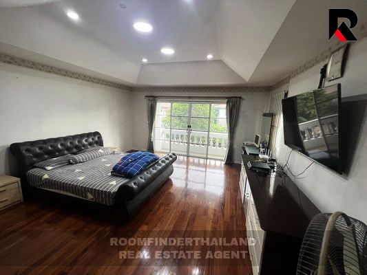 [ให้เช่า] FOR RENT NANTAWAN SUANLUANG R.9 / 4 bedrooms 3 bathrooms / 95 Sqw. 260 Sqm. **60,000** CLOSE TO CHARTER INTERNATIONAL SCHOOL