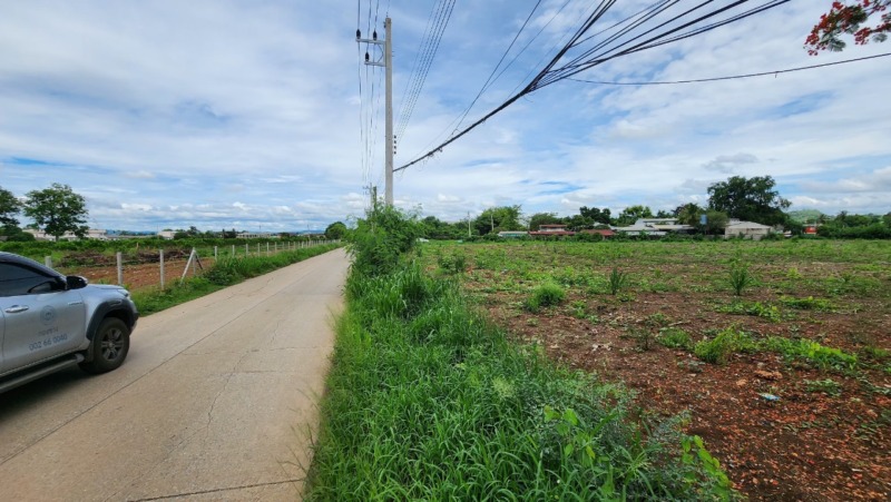 ที่ดินสวย หน้าน้ำ หลังวิวเขา (หลังอำเภอ ปากช่อง)