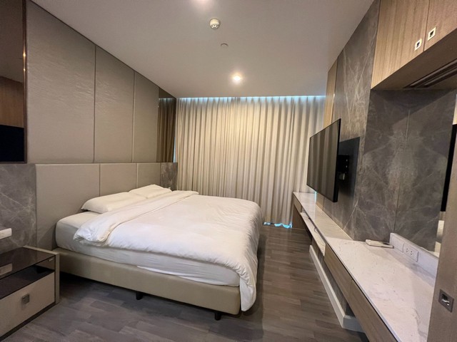 ขายคอนโด เดอะ รูม สาทร The Room Sathorn Condominium ขนาด 46.78 ตรม. เฟอร์นิเจอร์ Built-in ระดับ Premium ไม่เคยเข้าอยู่