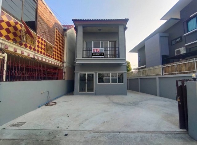 ขายบ้านเดี่ยว 2 ชั้น ซอยเพชรเกษม 68 แยก 37 Sell a detached house Phetkasem 68 Yak 37 ขนาด 37.7 ตรว. พร้อมอยู่ ราคาพิเศษ