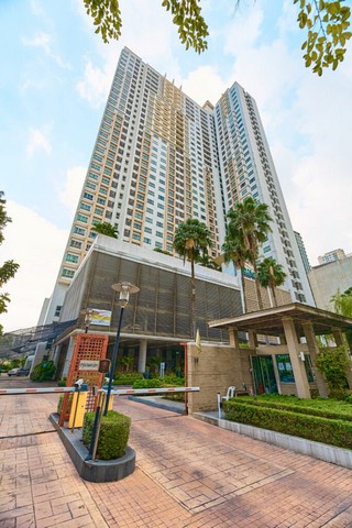 ขาย-ให้เช่า คอนโดคิวเฮ้าส์สาทร BTS กรุงธนบุรี Q House Condo Sathon BTS Krungthonburi Fully Furnished เฟอร์ฯครบ พร้อมอยู่