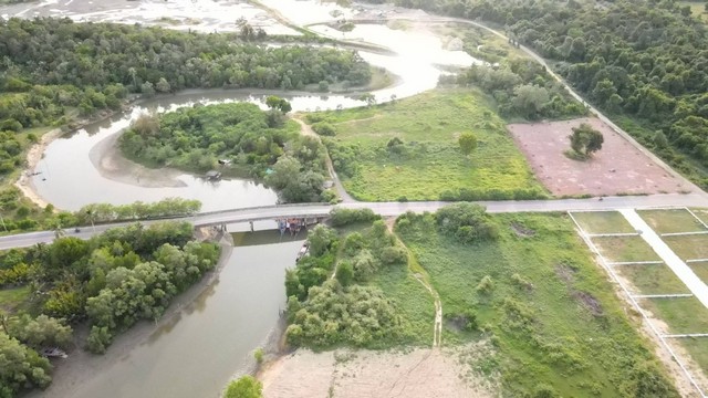 ที่ดินหาดบ้านหนองบัว ชุมพร107ตรว. 2แปลงสุดท้ายราคาพิเศษ ทำเลดีเดินทางสะดวก