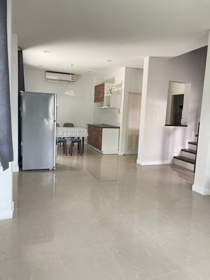 [ให้เช่า] FOR RENT THE EMERALD GARDEN RATCHAPHRUEK / 3 bedrooms 3 bathrooms / 60 Sqw. 200 Sqm. **25,000** CLOSE TO DENLA BRITISH SCHOOL