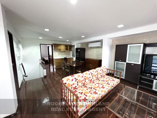 [ให้เช่า] FOR RENT DETACHED HOUSE SUKHUMVIT 65 / 3 bedrooms 5 bathrooms / 53 Sqw. 200 Sqm. **70,000** CLOSE TO BTS EKKAMAI