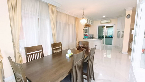 [ให้เช่า] FOR RENT PERFECT MASTERPIECE RAMA 9 / 3 bedrooms 3 bathrooms / 65 Sqw. 240 Sqm. **52,000** CLOSE TO STAMFORD UNIVERSITY