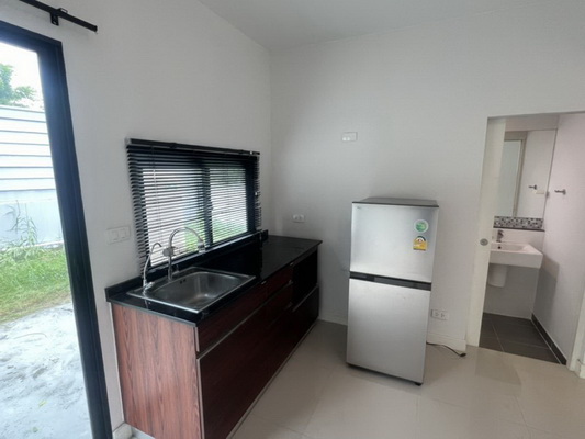 [ให้เช่า] FOR RENT BAAN KLANG MUANG RATCHAPHRUEK – RATTANATHIBET / 3 bedrooms 3 bathrooms / 37 Sqw. 170 Sqm. **23,000** CLOSE TO MRT BANGRAK YAI