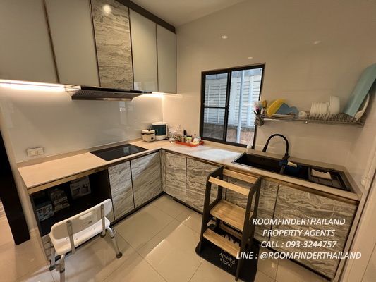 [ให้เช่า] FOR RENT THE PLANT EXCLUSIQUE PATTANAKARN / 4 bedrooms 4 bathrooms 75 Sqw. 250 Sqm. **130,000** JUST 20 MIN TO THONGLOR