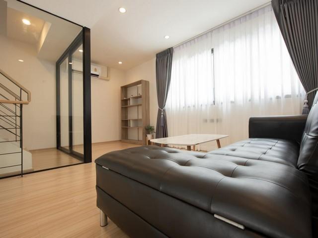 ให้เช่าทาวน์โฮม 3.5 ชั้น (รวมชั้นลอย) Japanese Modern Loft โครงการชิเซน ซอยพัฒนาการ 32 ใกล้ทองหล่อ เอกมัย บ้านใหม่มากไม่เคยใช้งาน