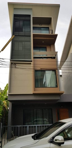 ให้เช่าทาวโฮม 3.5ชั้น โครงการเฮ้าส์โคลเวอร์ (Haus Clover) หลังมุม ย่านปากเกร็ด ทำออฟฟิศจดทะเบียนได้