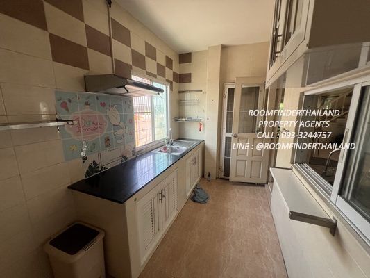 [ให้เช่า] FOR RENT BAAN UN-RAK LADPHRAO 64 / 3 bedrooms 3 bathrooms / 62 Sqw. 200 Sqm. **35,000** CLOSE TO SKYTRAIN CHOKCHAI 4 STATION