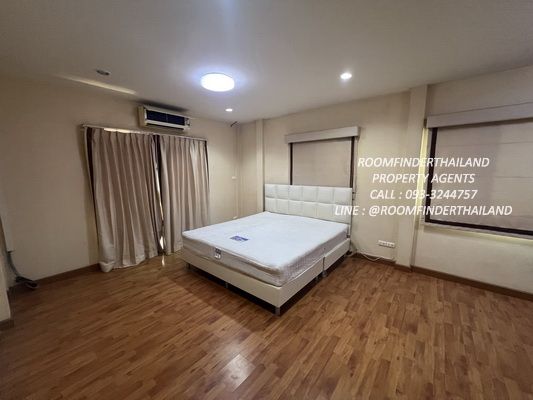 [ให้เช่า] FOR RENT BAAN UN-RAK LADPHRAO 64 / 3 bedrooms 3 bathrooms / 62 Sqw. 200 Sqm. **35,000** CLOSE TO SKYTRAIN CHOKCHAI 4 STATION