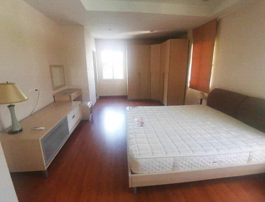 [ให้เช่า] FOR RENT PARINYADA CHALONGRAT / 3 bedrooms 3 bathrooms / 70 Sqw. 220 Sqm. **45,000** CLOSE TO CENTRAL EASTVILLE