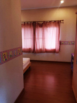 [ให้เช่า] FOR RENT PARINYADA CHALONGRAT / 3 bedrooms 3 bathrooms / 70 Sqw. 220 Sqm. **45,000** CLOSE TO CENTRAL EASTVILLE