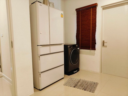 [ให้เช่า] FOR RENT VENUE RAMA 9 / 4 bedrooms 3 bathrooms / 61 Sqw. 230 Sqm. **65,000** CLOSE TO SUVARNABHUMI AIRPORT