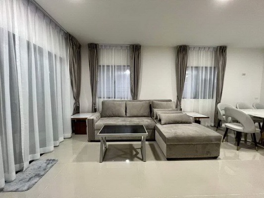 [ให้เช่า] FOR RENT THE CONNECT UP3 LADPRAO 126 / 3 bedrooms 3 bathrooms / 32 Sqw. 165 Sqm. **50,000** CLOSE TO SKYTRAIN MRT MAHAT THAI