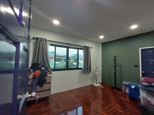 [ให้เช่า] FOR RENT THARNTHONG VILLAGE / 4 bedrooms 4 bathrooms / 64 Sqw. 200 Sqm. **75,000** CLOSE TO CHARTER INTERNATIONAL SCHOOL