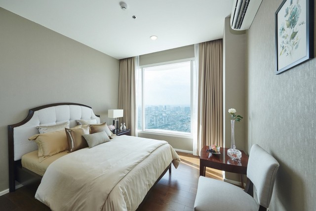 ขายคอนโด แม่น้ำ เรสซิเดนท์ Menam Residences 4 ห้องนอน ขนาด 160 ตร.ม ห้องสวย เฟอร์ครบ แต่งหรู วิวแม่น้ำ พร้อมเข้าอยู่