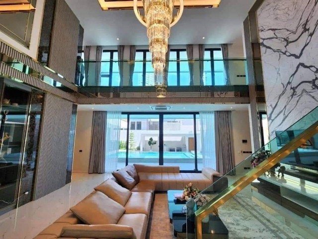 ขาย วิลล่า 2 ชั้น Jomtien Villa 1 ขนาด 263 ตร.วา ตกแต่งบิ้วอิน Luxury Fully Furnished ทำเลดีที่สุดในจอมเทียน