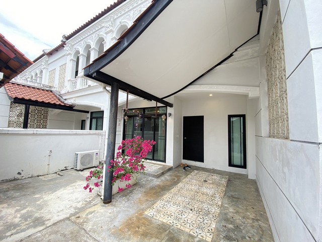 For Rent : Town home near Super Cheap Market, 3 Bedroom 3 Bathroom