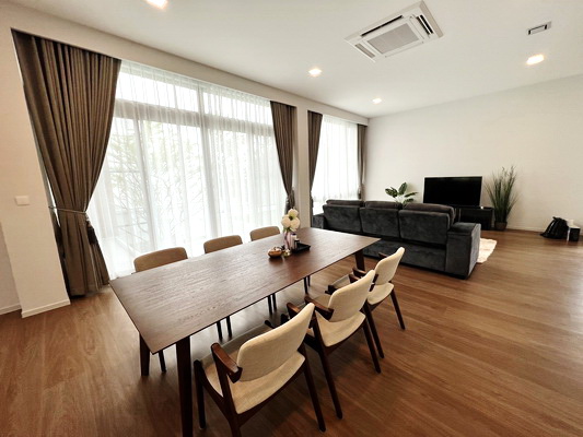 [ให้เช่า] FOR RENT VIVE RAMA 9 / 3 bedrooms 4 bathrooms / 72 Sqw. 325 Sqm. **220,000** LUXURIOUS HOUSE. CLOSE TO WELLINGTON COLLEGE BANGKOK