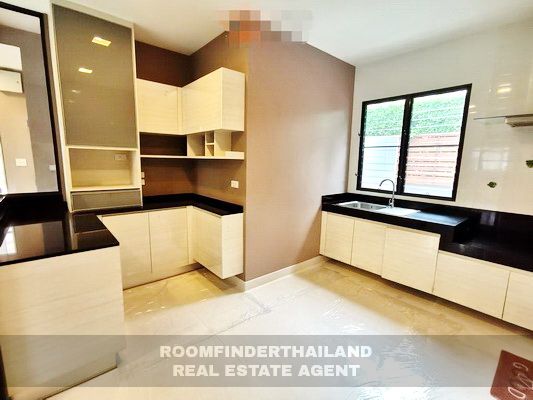 [ให้เช่า] FOR RENT MANTANA ONNUT – WONGWAEN 4 / 4 bedrooms 3 bathrooms / 73 Sqw. 280 Sqm. **72,000** CLOSE TO RAMKHAMHAENG 2