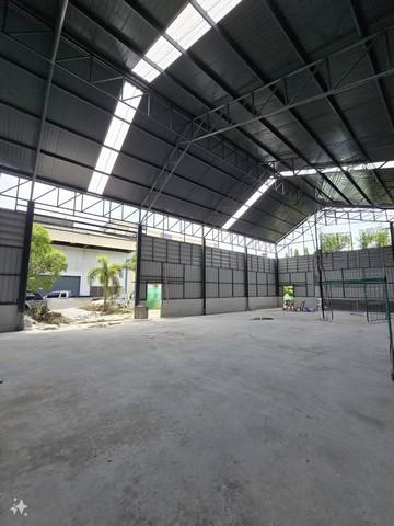 ให้เช่าโกดัง WAREHOUSE FOR RENT รถใหญ่เข้า-ออกได้ ใกล้มอเตอร์เวย์ ใกล้ตลาดจตุจักร จังหวัดชลบุรี