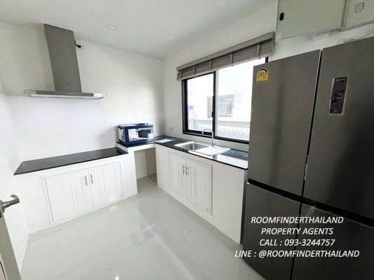 [ให้เช่า] FOR RENT CENTRO VIBHAVADI / 4 bedrooms 5 bathrooms / 76 Sqw. 200 Sqm. **120,000** CLOSE TO HARROW INTERNATIONAL SCHOOL BANGKOK