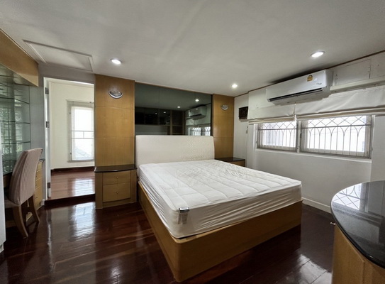 [ให้เช่า] FOR RENT DETACHED HOUSE RAMA 9 SOI 43 / 3 bedrooms 2 bathrooms / 63 Sqw. 170 Sqm. **40,000** CLOSE TO THE NINE CENTER RAMA 9