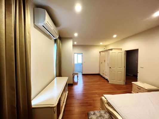 [ให้เช่า] FOR RENT CASA GRAND ONNUT – WONGWAEN / 3 bedrooms 4 bathrooms / 64 Sqw. 200 Sqm. **55,000** CLOSE TO GEMOPOLIS