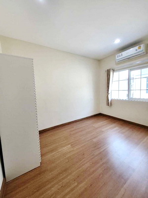 [ให้เช่า] FOR RENT GOLDEN TOWN SUKHUMVIT – BTS BEARING / 4 bedrooms 3 bathrooms / 19 Sqw. 120 Sqm. **29,000** CLOSE TO BTS BEARING