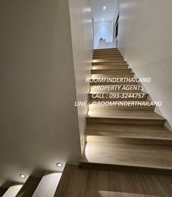 [ให้เช่า] FOR RENT DETACHED HOUSE NAKNIWAT ROAD / 5 bedrooms 6 bathrooms / 170 Sqw. 700 Sqm. **300,000** NEW MODERN HOUSE. JUST 5 MIN FROM CENTRAL EASTVILLE