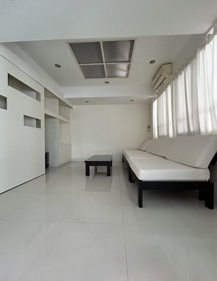 [ให้เช่า] FOR RENT DETACHED HOUSE RAMA 9 SOI 43 / 3 bedrooms 2 bathrooms / 63 Sqw. 170 Sqm. **40,000** CLOSE TO THE NINE CENTER RAMA 9