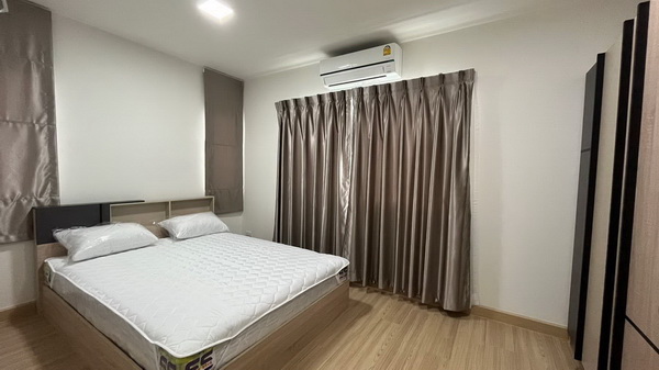 [ให้เช่า] FOR RENT THE CONNECT UP3 LADPRAO 126 / 3 bedrooms 3 bathrooms / 32 Sqw. 165 Sqm. **50,000** CLOSE TO SKYTRAIN MRT MAHAT THAI