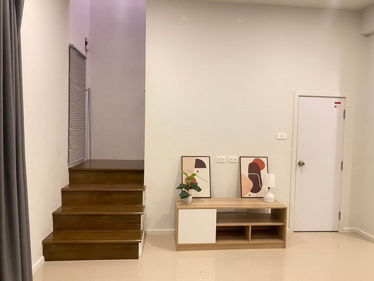 [ให้เช่า] FOR RENT PLEX ONNUT – WONGWAEN / 3 bedrooms 3 bathrooms / 20 Sqw. 160 Sqm. **30,000** CLOSE TO JAS GREEN VILLAGE MALL