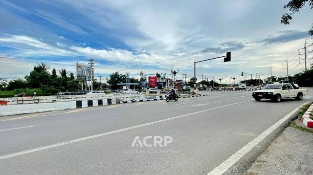 ขายที่ดินถนนคันคลอง ใกล้สี่แยกราชพฤกษ์เชียงใหม่ แปลงมุมถนน