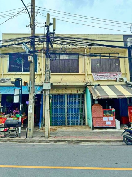 ติดถนน MRT อิสรภาพ 1.3 กม.กิจการร้านอาหาร ร้านค้า ให้เช่าอาคารพาณิชย์ 2ชั้น 2นอน1 น้ำ110 ตร.ม.28 ตร.วา. อาชีวศึกษาธนบุรี