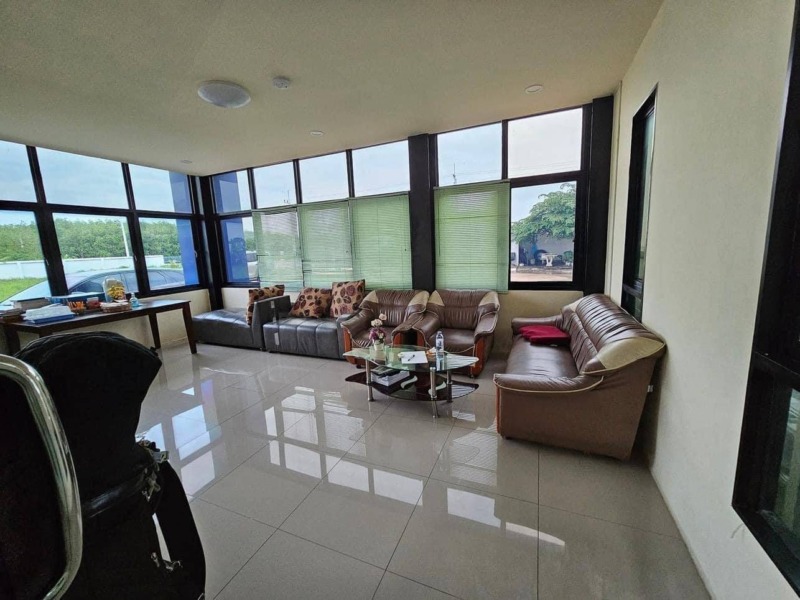 รง. – 0 BEDROOM ขนาด 0 Square Wah 0 Ngan 3 RAI 35000000 บาท. ใกล้กับ – โครตถูก! –