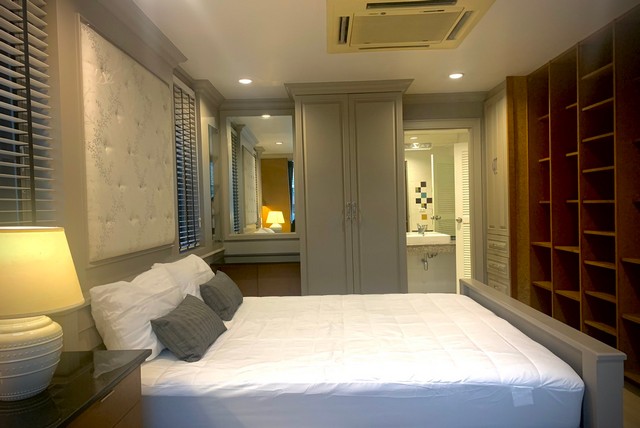 Me13ขายทาวน์โฮม 4 ชั้น หมู่บ้านคริสตัลวิลล์ ย่านเลียบด่วน Fully furnished ใกล้เซ็นทรัลอีสต์วิลล์ ใกล้ทางด่วนรามอินทรา